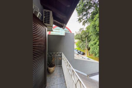 Casa à venda com 250m², 3 quartos e 5 vagasFoto 01