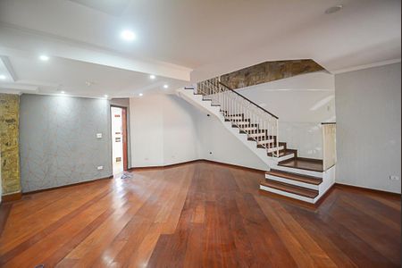 Casa à venda com 250m², 3 quartos e 5 vagas Casa à venda com 250m², 3 quartos e 5 vagasSala