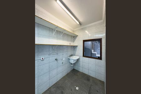 Casa à venda com 250m², 3 quartos e 5 vagasFoto 01