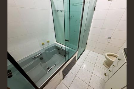 Casa à venda com 250m², 3 quartos e 5 vagasFoto 01