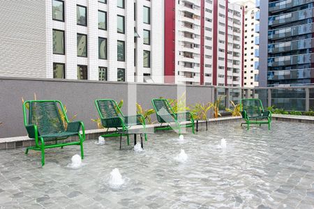 Apartamento à venda com 60m², 1 quarto e 2 vagas Apartamento à venda com 60m², 1 quarto e 2 vagasÁrea comum - Piscina