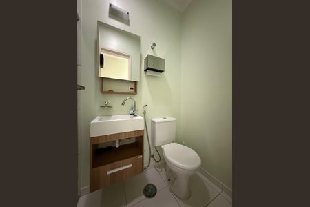 Apartamento para alugar com 73m², 4 quartos e sem vaga
