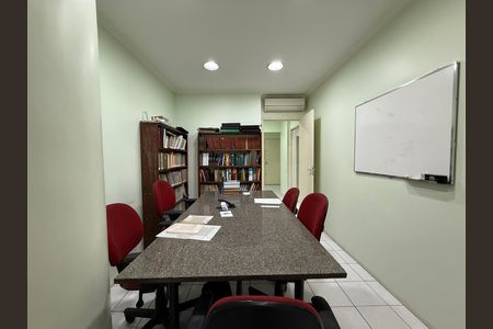Apartamento para alugar com 73m², 4 quartos e sem vaga