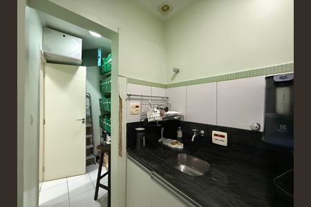 Apartamento para alugar com 73m², 4 quartos e sem vaga