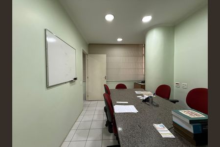 Apartamento para alugar com 73m², 4 quartos e sem vaga