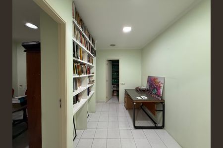 Apartamento para alugar com 73m², 4 quartos e sem vaga