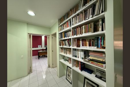 Apartamento para alugar com 73m², 4 quartos e sem vaga