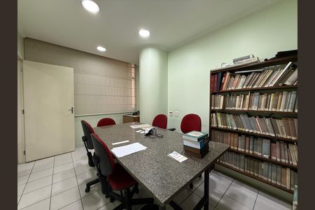 Apartamento para alugar com 73m², 4 quartos e sem vaga