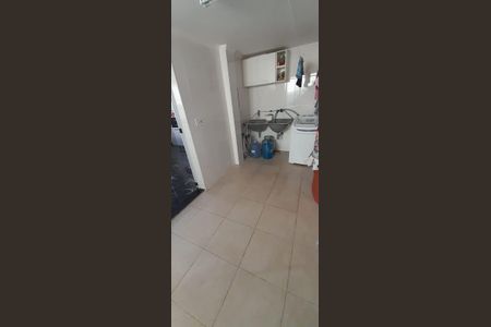 Casa para alugar com 146m², 3 quartos e 2 vagas Casa para alugar com 146m², 3 quartos e 2 vagasÁrea de serviço