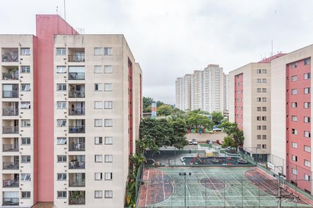 Vista de apartamento à venda com 2 quartos, 37m² em Jardim Santa Emília, São Paulo