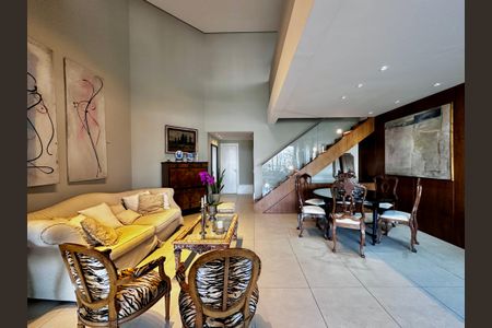 Apartamento à venda com 290m², 4 quartos e 3 vagas Apartamento à venda com 290m², 4 quartos e 3 vagasSala