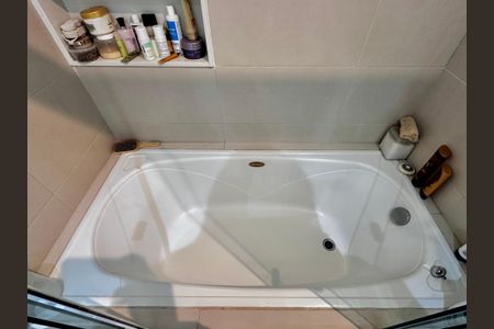 Apartamento à venda com 290m², 4 quartos e 3 vagas Apartamento à venda com 290m², 4 quartos e 3 vagasBanheiro Suíte 3