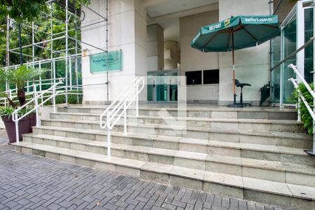 Apartamento à venda com 290m², 4 quartos e 3 vagas Apartamento à venda com 290m², 4 quartos e 3 vagasFachada