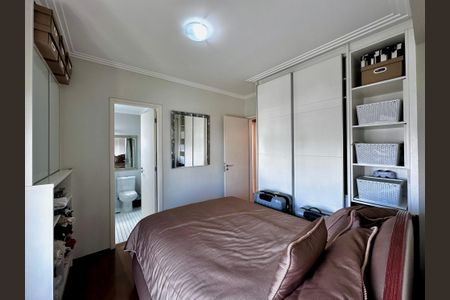 Apartamento à venda com 290m², 4 quartos e 3 vagas Apartamento à venda com 290m², 4 quartos e 3 vagasSuíte 1