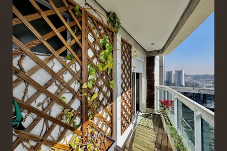 Apartamento à venda com 290m², 4 quartos e 3 vagas Apartamento à venda com 290m², 4 quartos e 3 vagasSacada Suíte 3