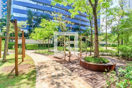 Apartamento à venda com 290m², 4 quartos e 3 vagas Apartamento à venda com 290m², 4 quartos e 3 vagasÁrea comum