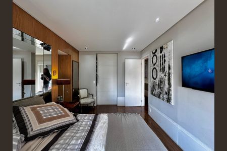 Apartamento à venda com 290m², 4 quartos e 3 vagas Apartamento à venda com 290m², 4 quartos e 3 vagasSuíte 3