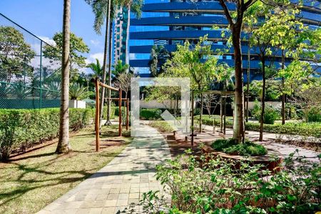 Apartamento à venda com 290m², 4 quartos e 3 vagas Apartamento à venda com 290m², 4 quartos e 3 vagasÁrea comum