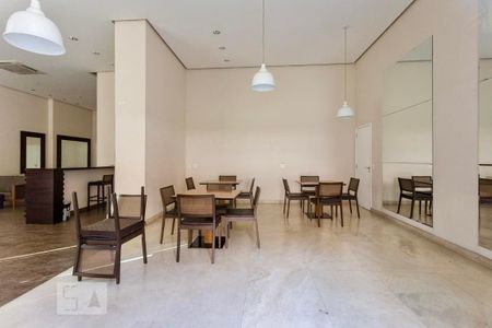 Apartamento à venda com 290m², 4 quartos e 3 vagas Apartamento à venda com 290m², 4 quartos e 3 vagasÁrea comum