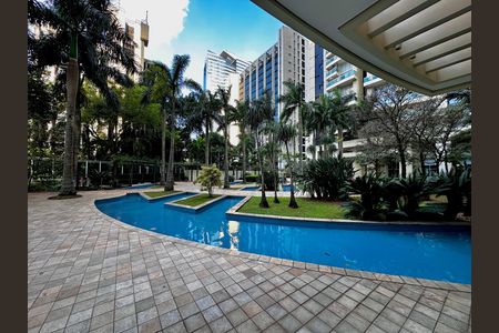 Apartamento à venda com 290m², 4 quartos e 3 vagas Apartamento à venda com 290m², 4 quartos e 3 vagasÁrea comum