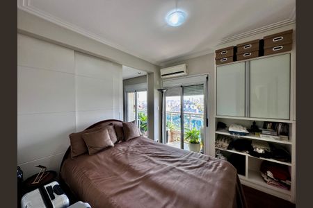 Apartamento à venda com 290m², 4 quartos e 3 vagas Apartamento à venda com 290m², 4 quartos e 3 vagasSuíte 1