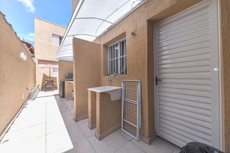 Casa para alugar com 25m², 1 quarto e sem vagaQuintal - Lavanderia