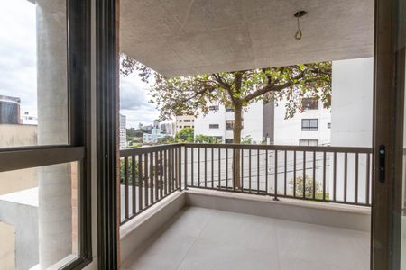 Varanda da Sala de apartamento à venda com 3 quartos, 107m² em Santo Antônio, Belo Horizonte