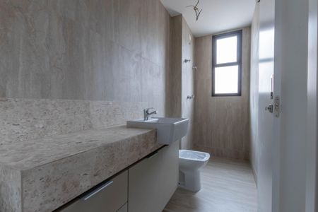 Apartamento à venda com 107m², 3 quartos e 2 vagasBanheiro