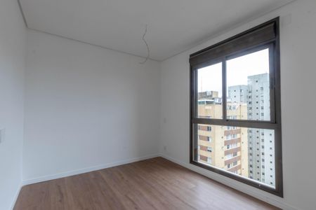 Apartamento à venda com 198m², 4 quartos e 2 vagasQuarto 4