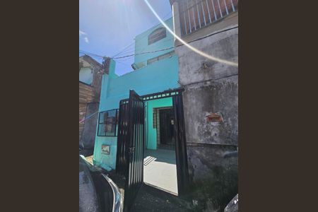 Casa para alugar com 71m², 2 quartos e sem vagaFachada