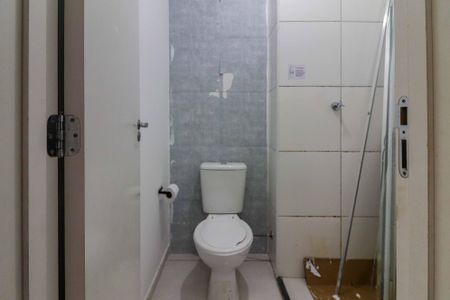 Banheiro de apartamento para alugar com 2 quartos, 35m² em Jaguaré, São Paulo