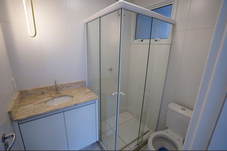 Casa de condomínio para alugar com 80m², 2 quartos e 2 vagasBanheiro social