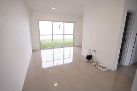 Sala/cozinha de casa de condomínio para alugar com 2 quartos, 80m² em Jardins Bellagio, Aparecida de Goiânia