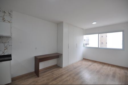 Apartamento à venda com 24m², 1 quarto e sem vagaSala/Quarto