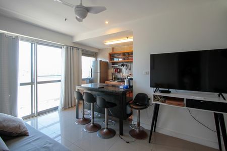 Apartamento à venda com 90m², 2 quartos e 1 vagaSala/Cozinha