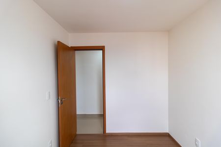 Apartamento à venda com 45m², 2 quartos e 1 vaga Apartamento à venda com 45m², 2 quartos e 1 vagaQuarto 01