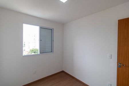 Apartamento à venda com 45m², 2 quartos e 1 vaga Apartamento à venda com 45m², 2 quartos e 1 vagaQuarto 01