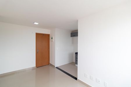 Salas de apartamento à venda com 2 quartos, 45m² em Vila Satúrnia, Campinas