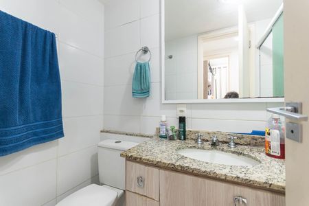 Apartamento à venda com 67m², 2 quartos e 1 vagaBanheiro 