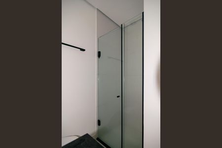 Banheiro Social de kitnet/studio para alugar com 0 quarto, 40m² em Bela Vista, São Paulo