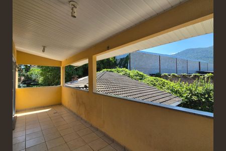 Casa de condomínio para alugar com 560m², 5 quartos e 3 vagas Casa de condomínio para alugar com 560m², 5 quartos e 3 vagasVaranda da Suíte 2