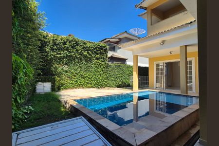 Casa de condomínio para alugar com 560m², 5 quartos e 3 vagas Casa de condomínio para alugar com 560m², 5 quartos e 3 vagasÁrea comum