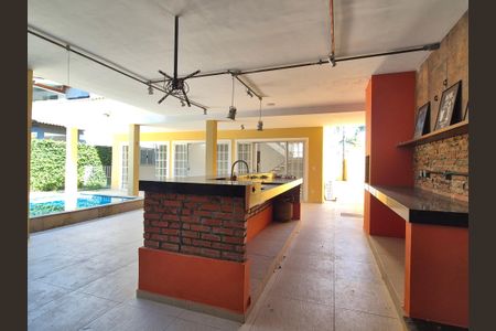 Casa de condomínio para alugar com 560m², 5 quartos e 3 vagas Casa de condomínio para alugar com 560m², 5 quartos e 3 vagasÁrea comum