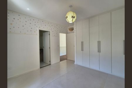 Casa de condomínio para alugar com 560m², 5 quartos e 3 vagas Casa de condomínio para alugar com 560m², 5 quartos e 3 vagasSuíte