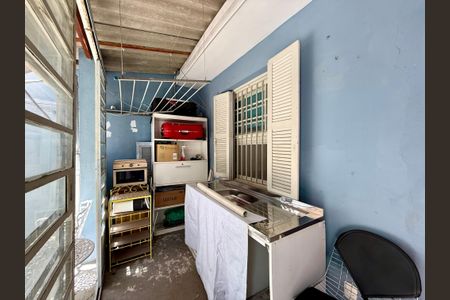 Casa para alugar com 35m², 1 quarto e sem vaga Casa para alugar com 35m², 1 quarto e sem vagaVaranda