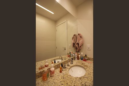 Apartamento à venda com 75m², 2 quartos e 2 vagasBanheiro Social