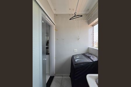 Apartamento à venda com 74m², 3 quartos e 1 vagaÁrea de Serviço