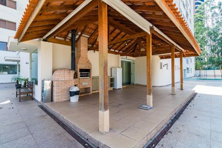 Apartamento à venda com 195m², 3 quartos e 6 vagasÁrea comum - Churrasqueira