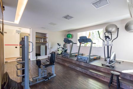 Apartamento à venda com 195m², 3 quartos e 6 vagasÁrea comum - Academia