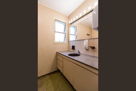 Apartamento à venda com 195m², 3 quartos e 6 vagasBanheiro da Suíte 